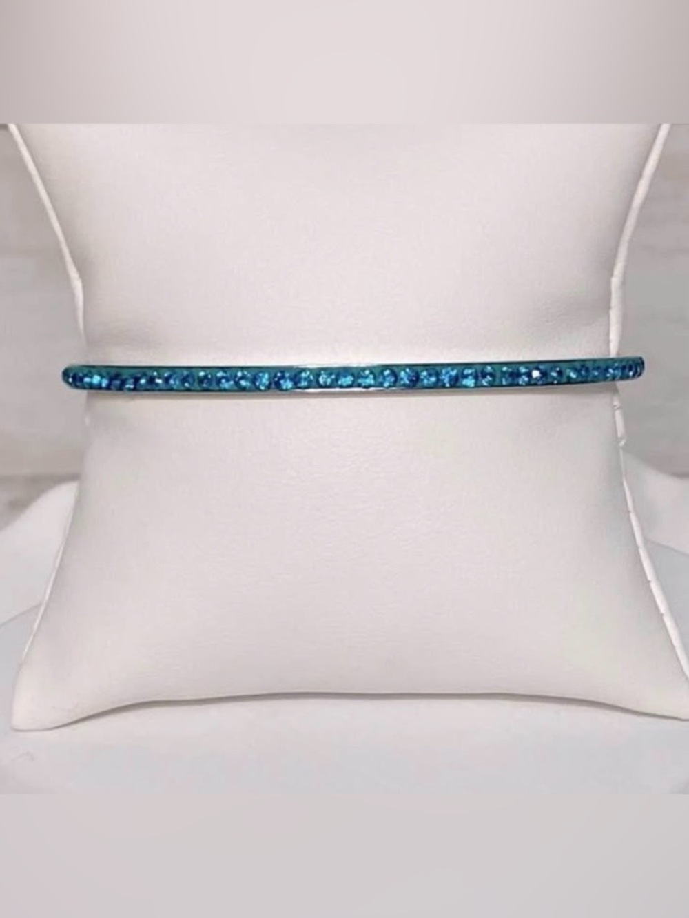 NEW Stainless Steel Teal Pavé Crystal Bangle Bracelet.